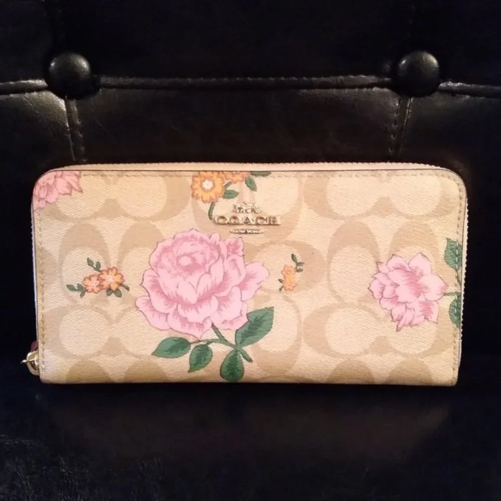 Coach signature prairie